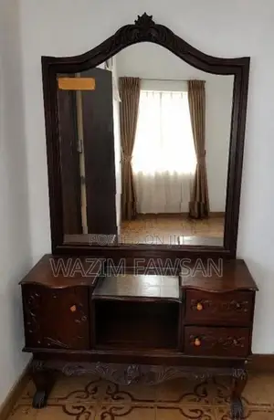 Dressing Mirror Table