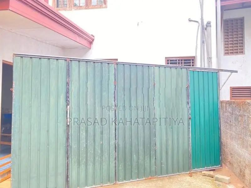 12.6 Ft Gate