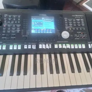 Yamaha Keyboard