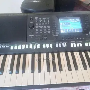 Yamaha Keyboard