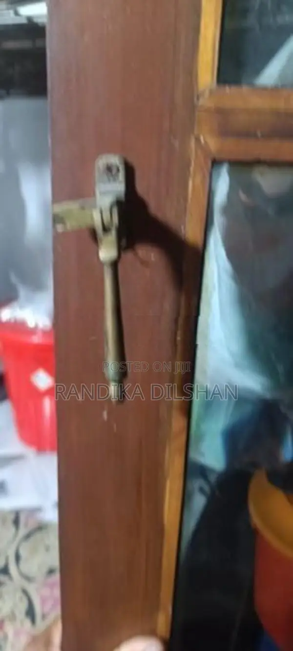 ජනෙල් පියන්