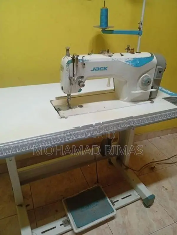Jack F4 Sewing Machine