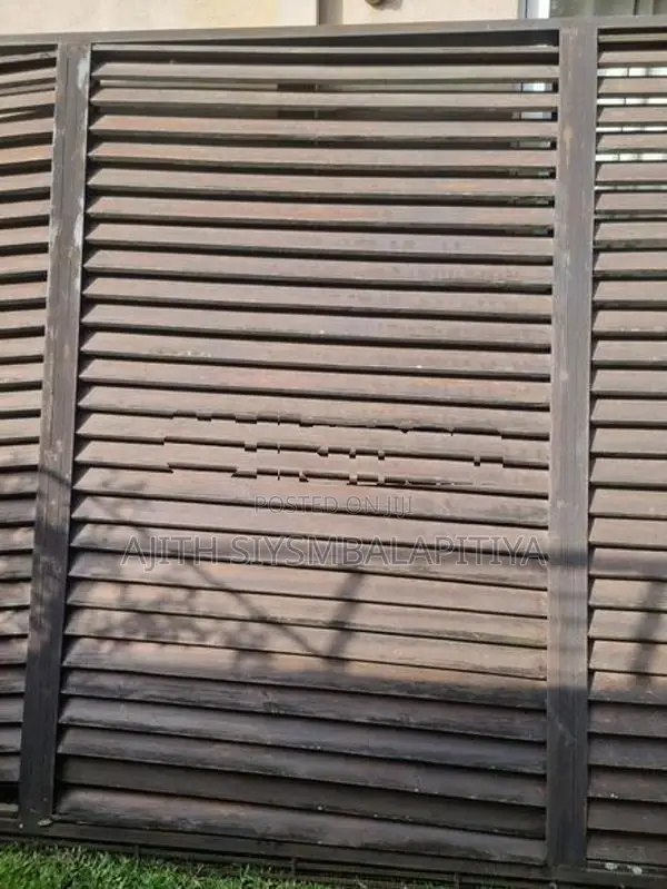Iron gate