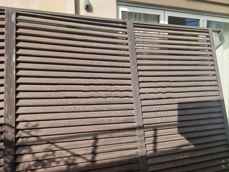 Iron gate