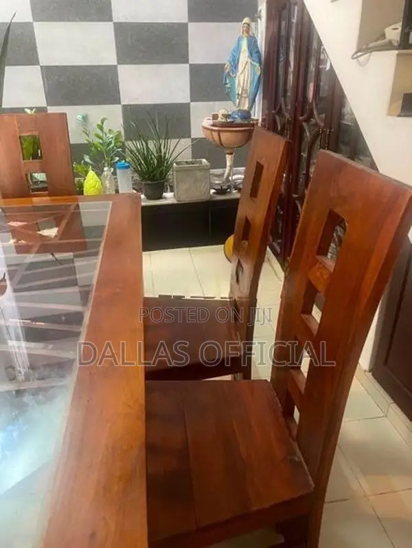 Dining Table with 6 Chairs