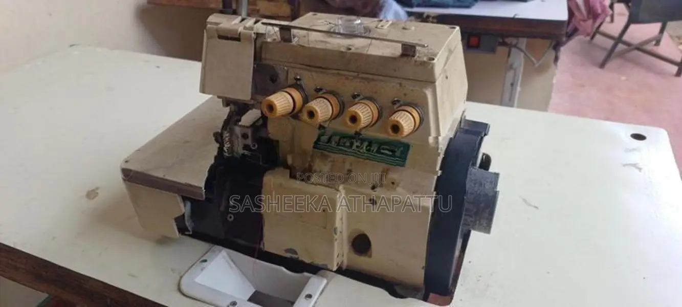 Yamato Overlock Machine