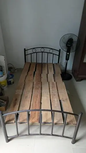 Single Metal Bed Frame with Wooden Slats