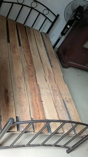 Single Metal Bed Frame with Wooden Slats