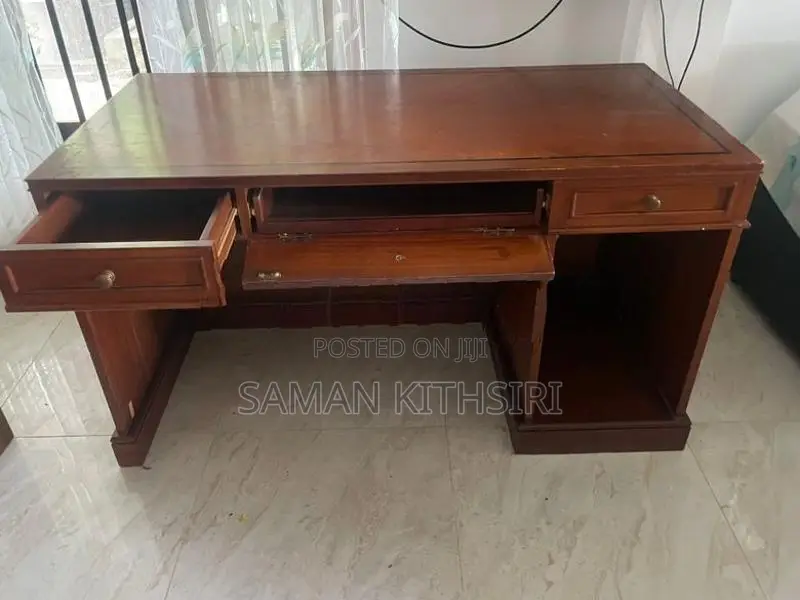 Computer Table