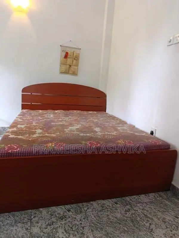 6”5 Bed with Mattress