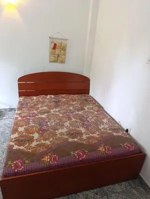 6”5 Bed with Mattress