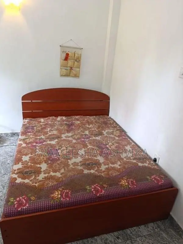 6”5 Bed with Mattress