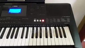 YAMAHA E453 KEYBOARD