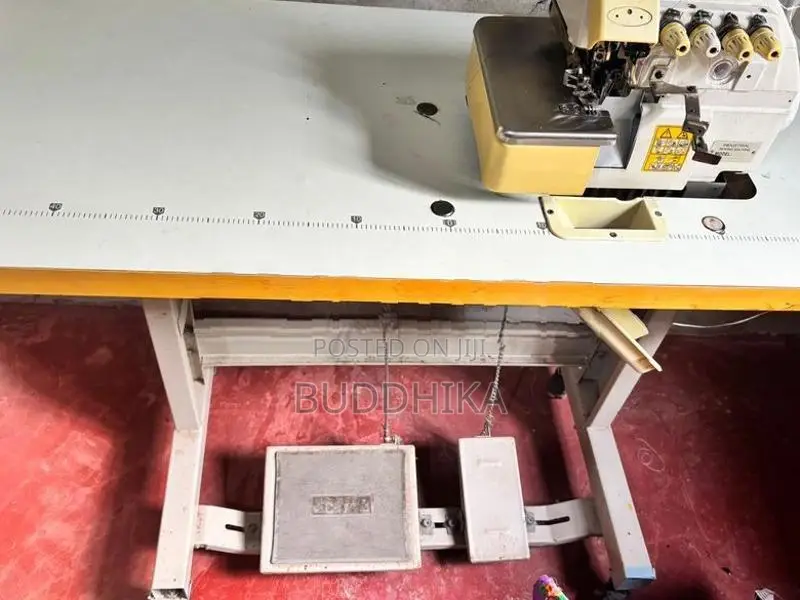 Ziruba Overlock Machine