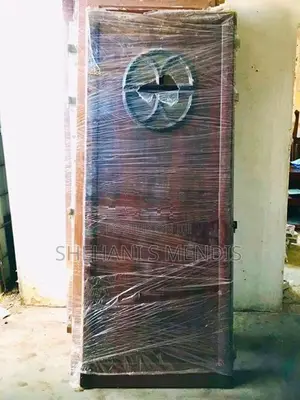 විදේශ රටකින් ආනායනය කරන ලද උසස් තත්වයේ දොරවල්