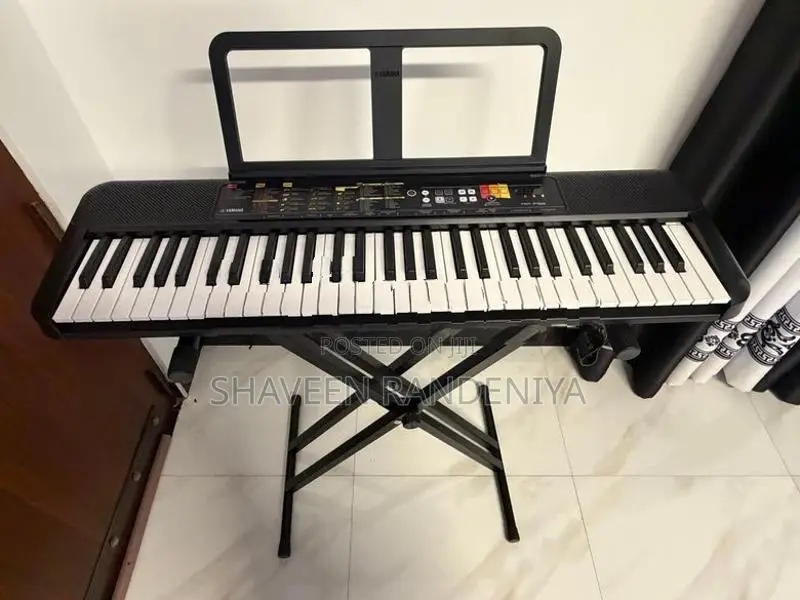 Yamaha PSR-F52