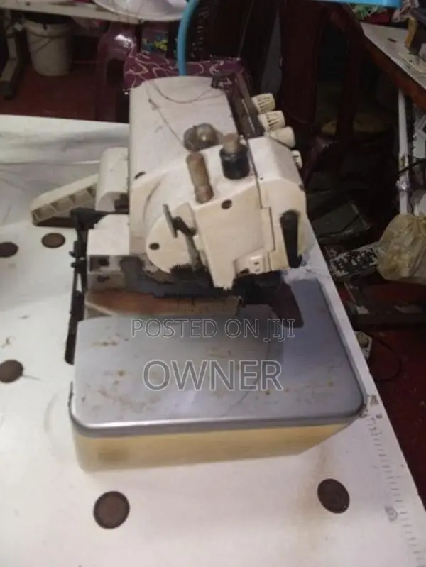 Zoje Overlock Machine