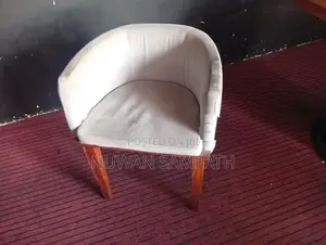 Drum base tables with chairs