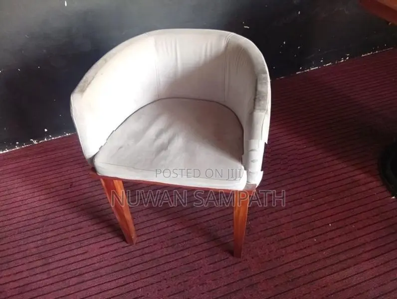 Drum base tables with chairs