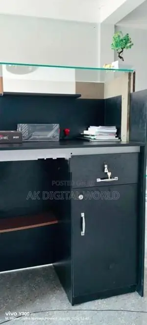 Cashier Table