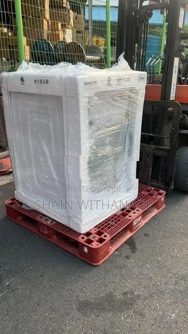 LG 24KG Washing Machine