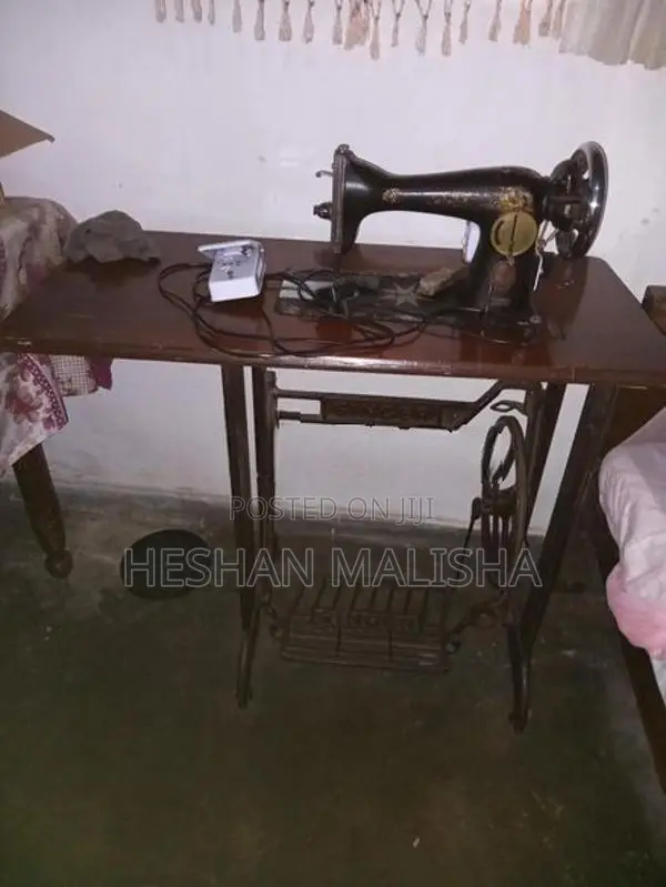 Singer Sewing Machine
