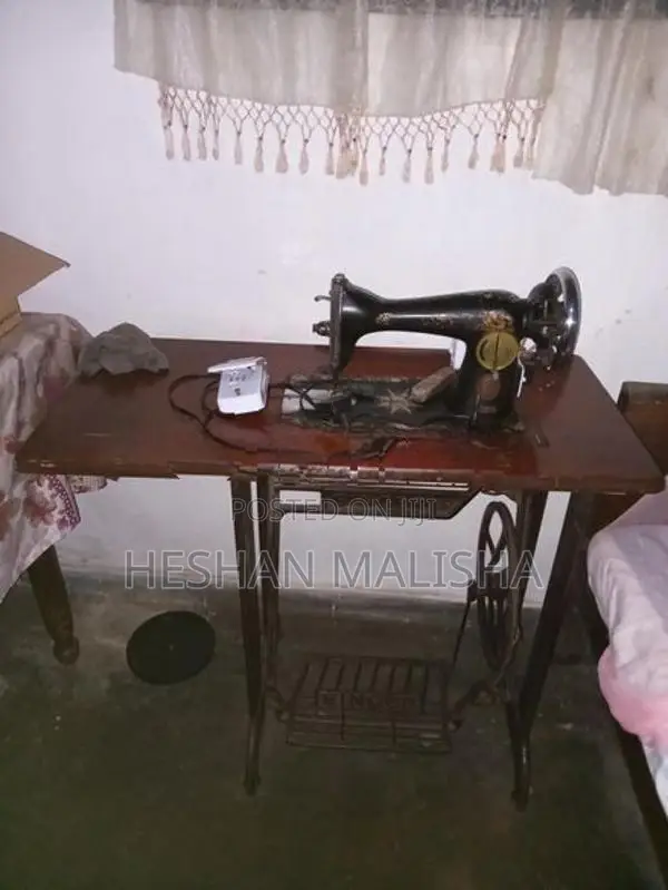 Singer Sewing Machine