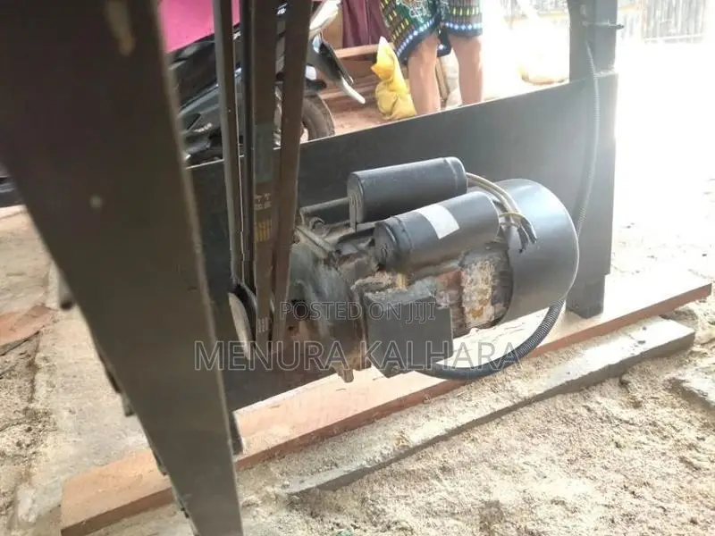 දර කපන මැෂිමක්