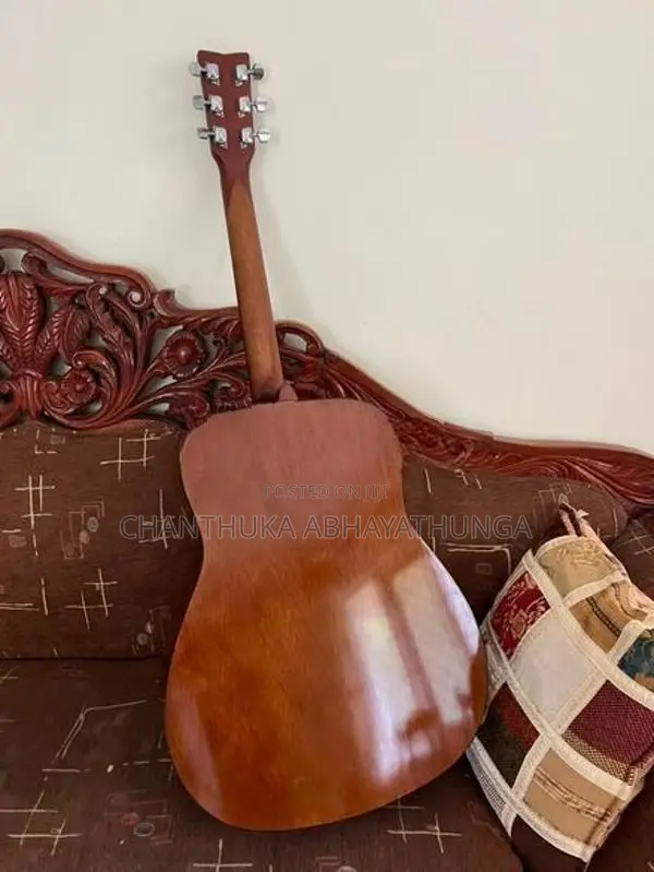 Yamaha Acoustic Guitar