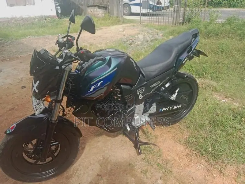 Yamaha FZ 2010