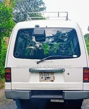 Mazda Bongo Brawny 2004