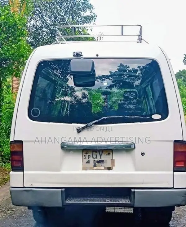 Mazda Bongo Brawny 2004