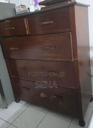 Antique Chest of Drawers - 2 Set