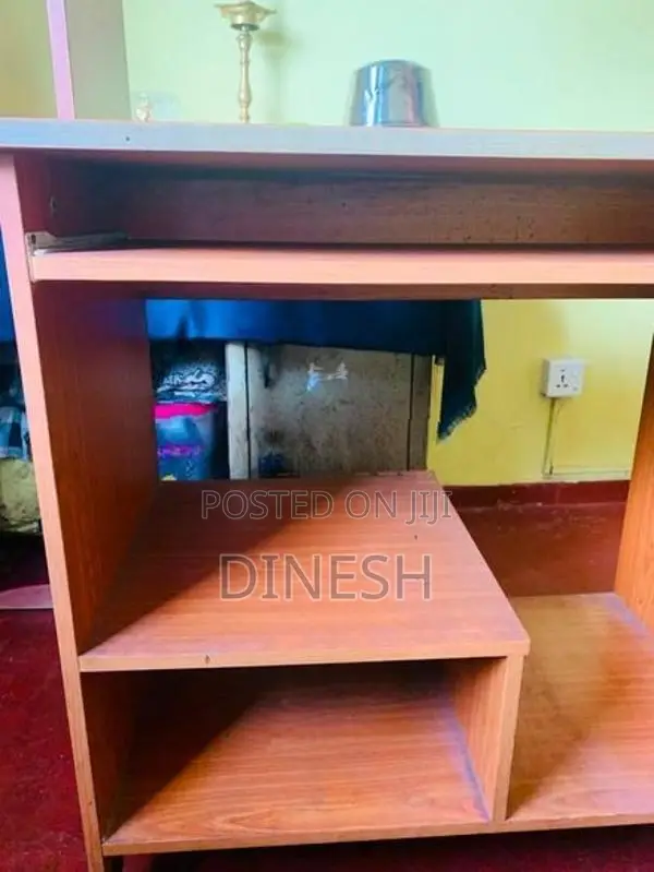 Computer Table