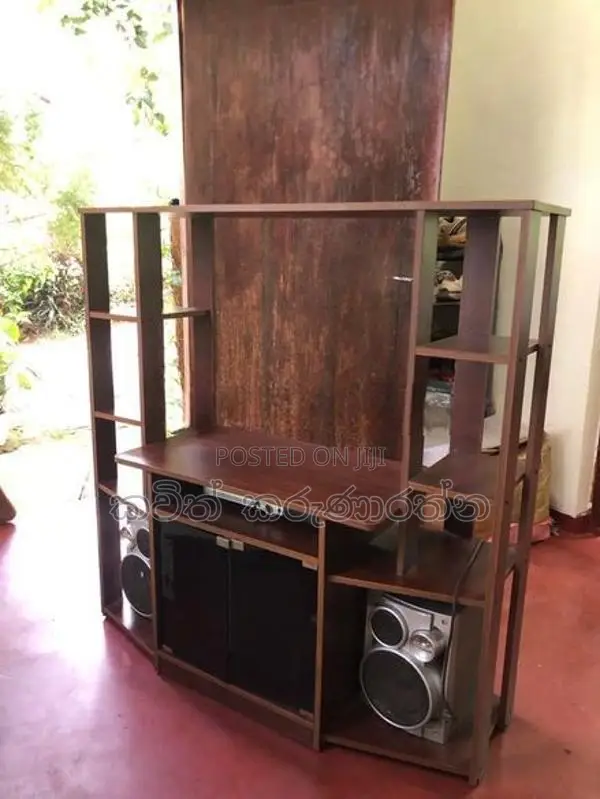 ටීවී ස්ටෑන්ඩ්
