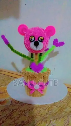 Pipe Cleaner Vase