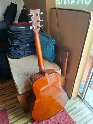 Yamaha F310 Acoustic Guitar