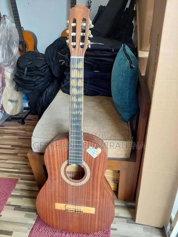 Toyama Classical Guitar