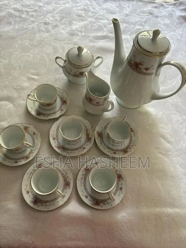17 Pcs Noritake Coffee Set