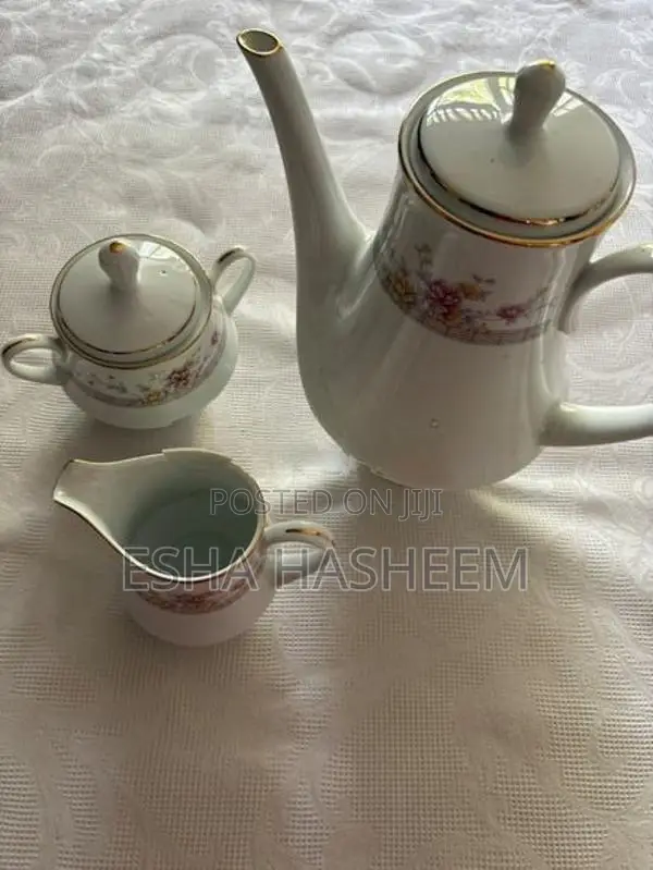 17 Pcs Noritake Coffee Set