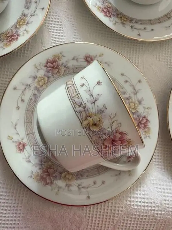 17 Pcs Noritake Coffee Set