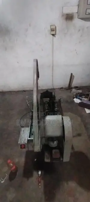 Industrial Powersaw Machine