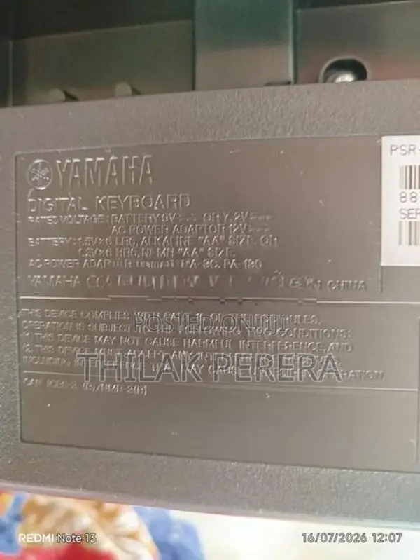 Yamaha PSR-3273 Piano