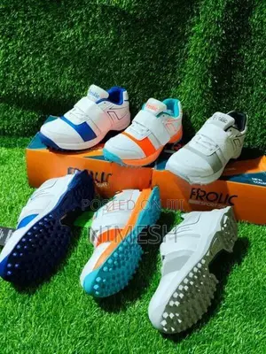 Frolic Cricket Shoes