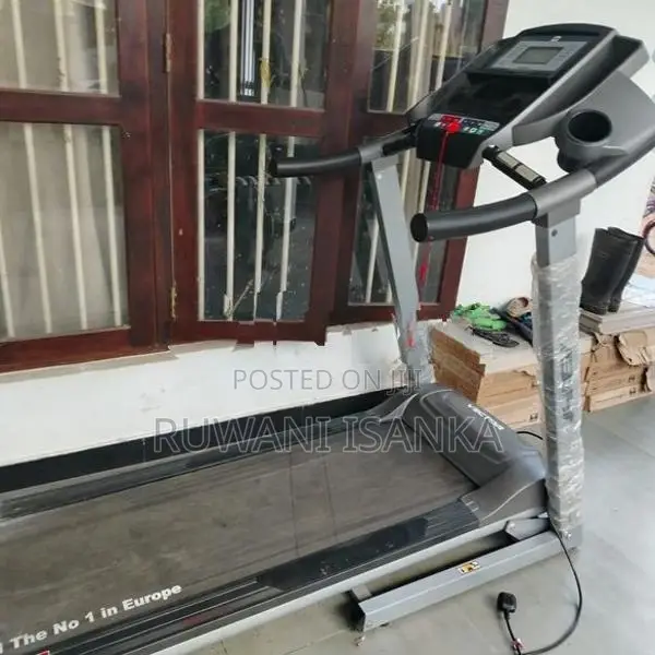 BH Victor Treadmill