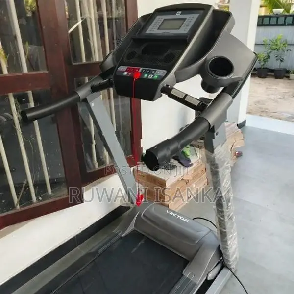 BH Victor Treadmill