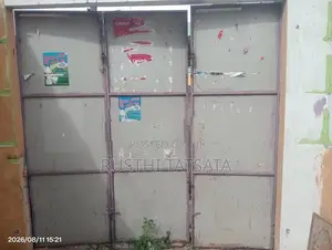 Used Metal Gate