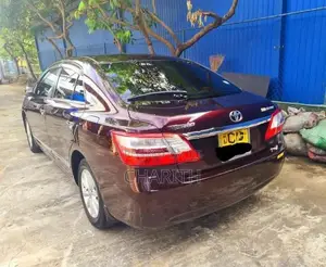 Toyota Premio G Superior 2013