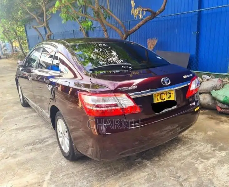 Toyota Premio G Superior 2013