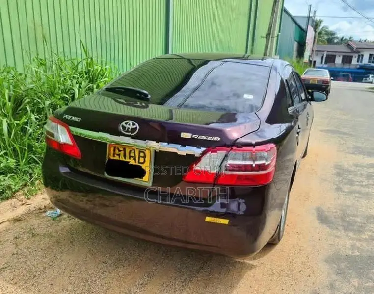 Toyota Premio G Superior 2013